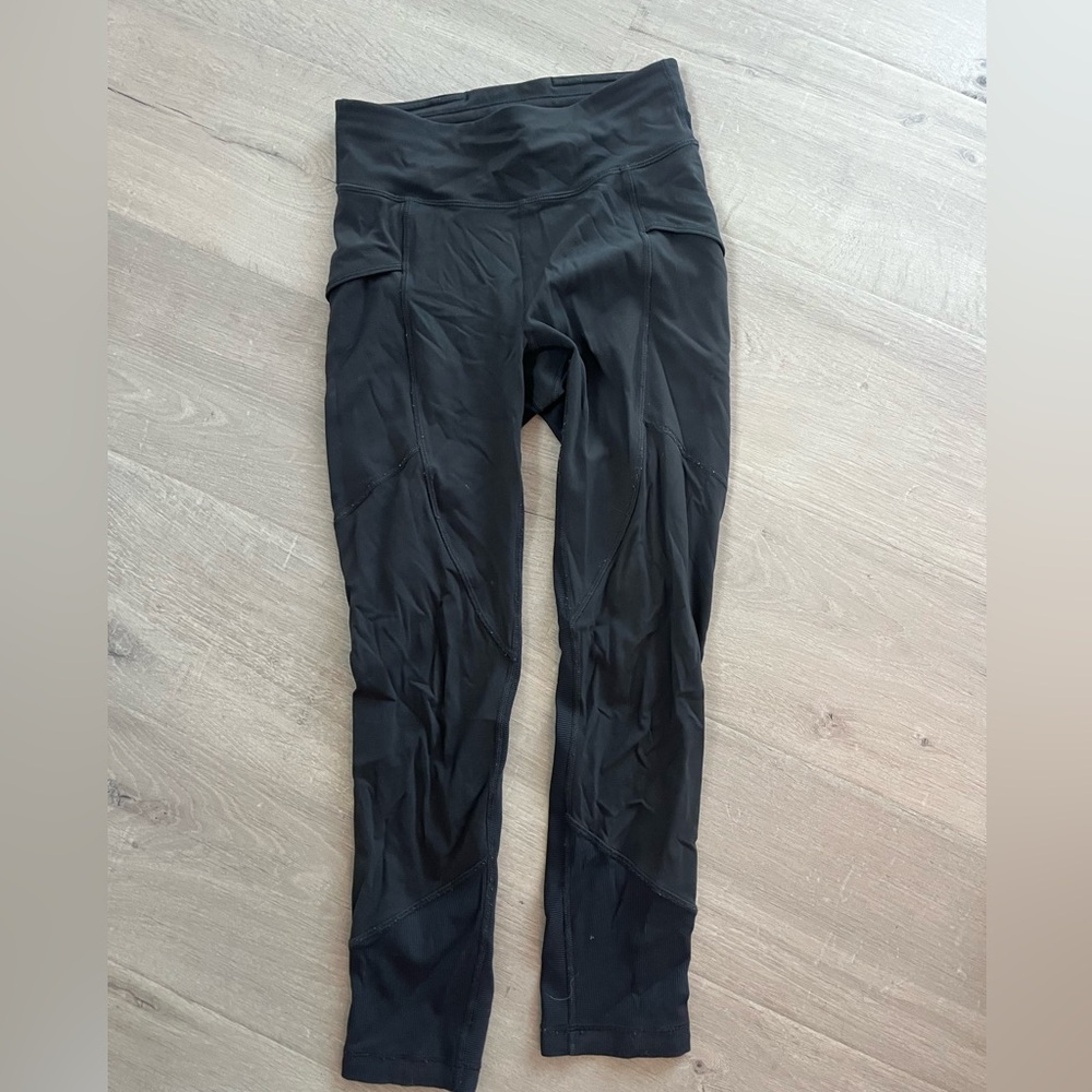 Lululemon gray skinny leg cut leggings size 4